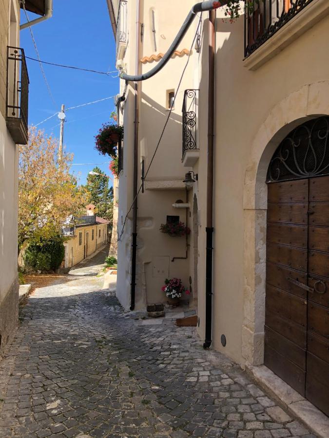 Ferienwohnung Visione Via Peltuino 19 Prata d'Ansidonia Exterior foto